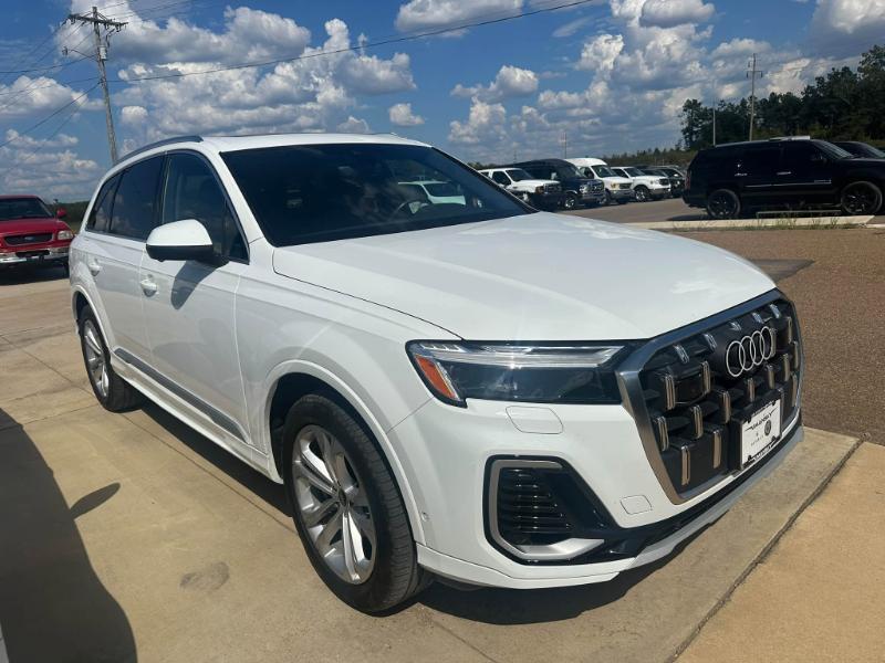 2025 Audi Q7 PREMIUM PLUS