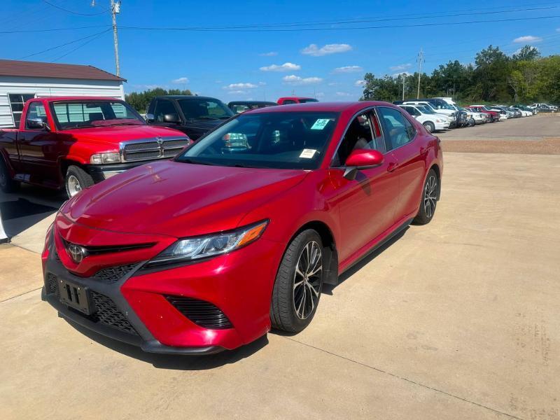 Toyota Camry  2020