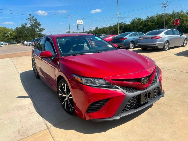 Toyota Camry  2020