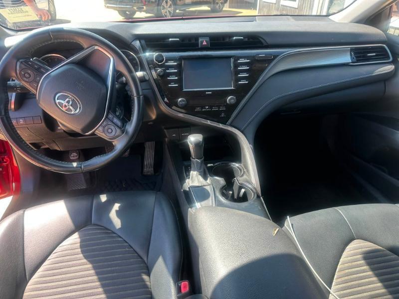Toyota Camry  2020