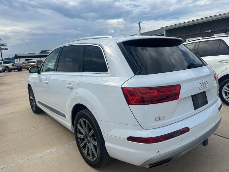 Audi Q7  2017