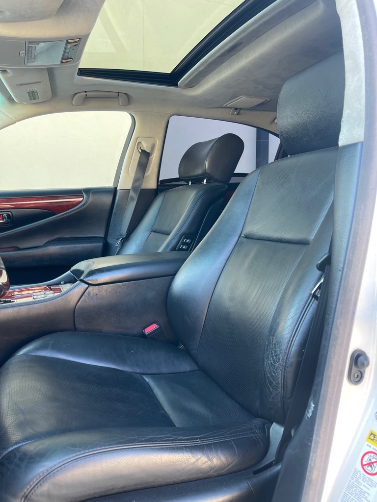 Lexus LS 460 L Luxury Sedan 2010 Lexus LS 460 L Luxury Sedan 2010