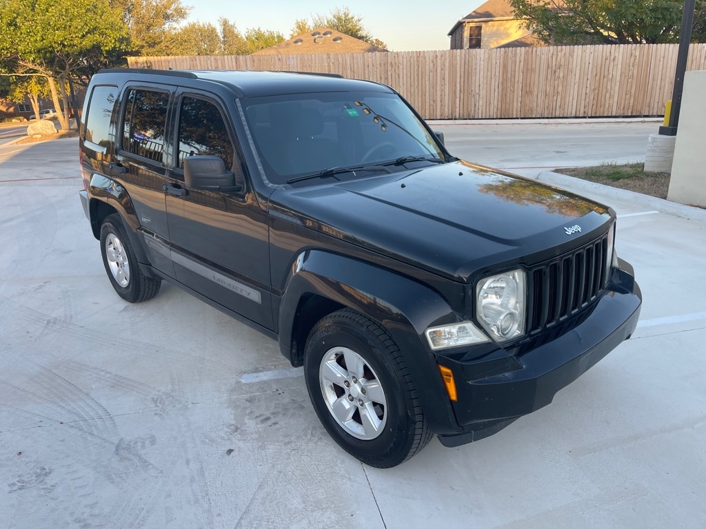 Jeep Liberty Sport 2WD 2012