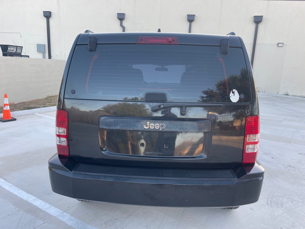 Jeep Liberty Sport 2WD 2012