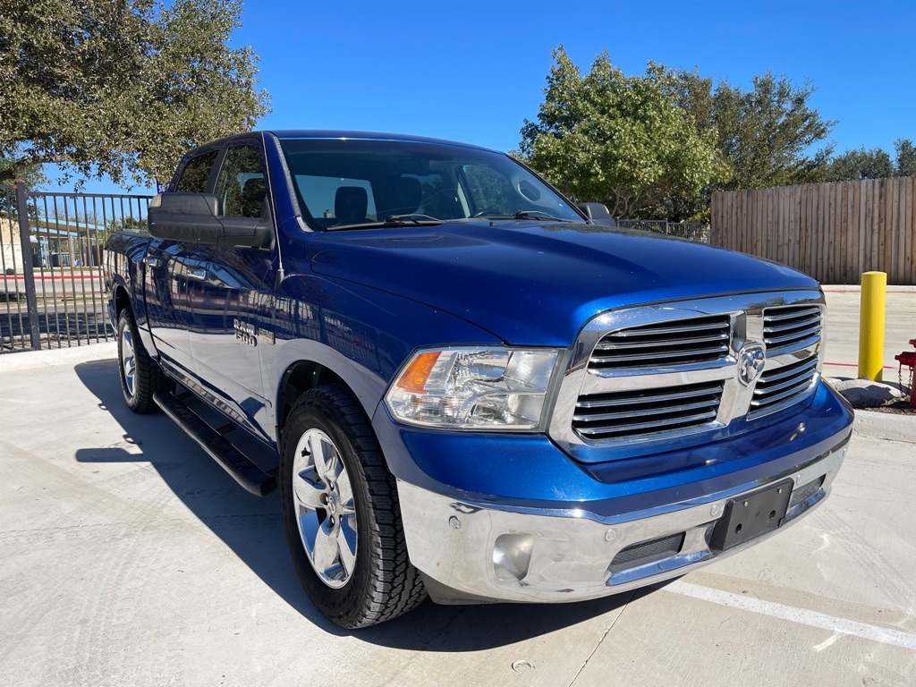 RAM 1500 SLT Crew Cab SWB 2WD 2015