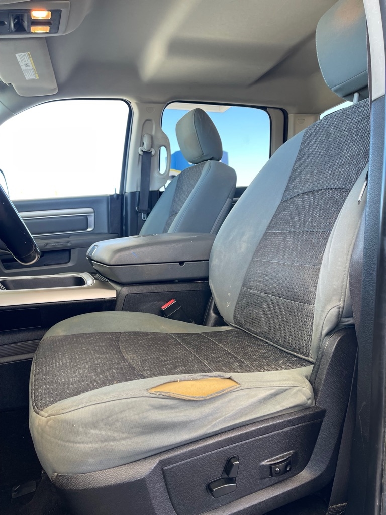 RAM 1500 SLT Crew Cab SWB 2WD 2015