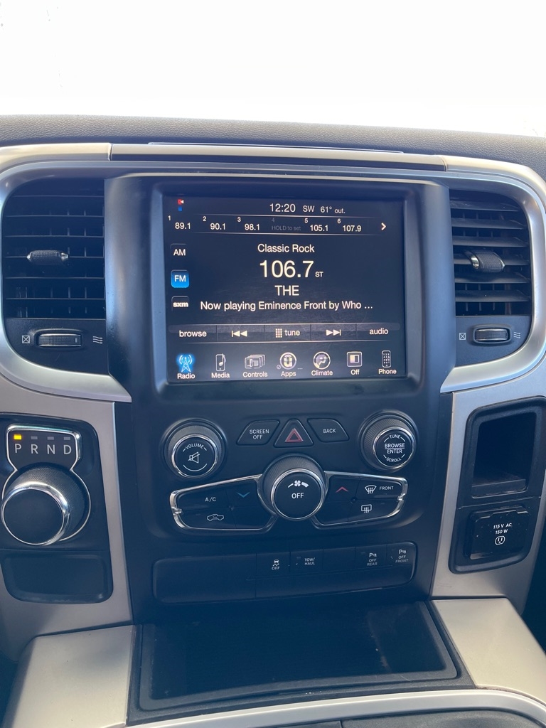 RAM 1500 SLT Crew Cab SWB 2WD 2015