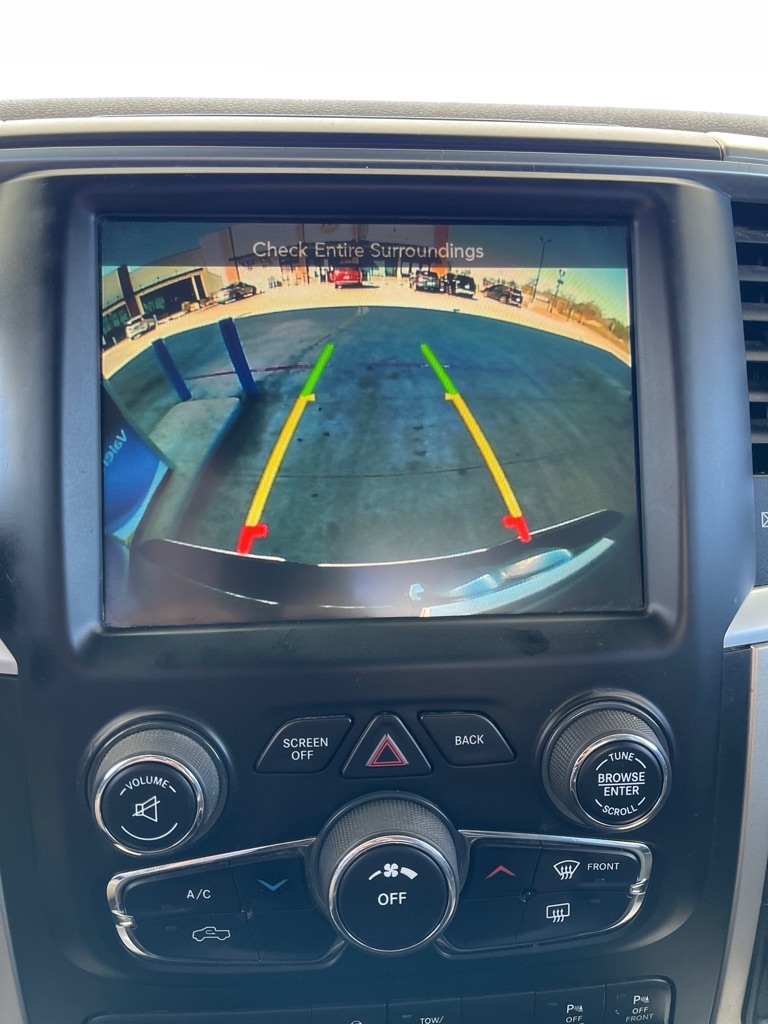 RAM 1500 SLT Crew Cab SWB 2WD 2015