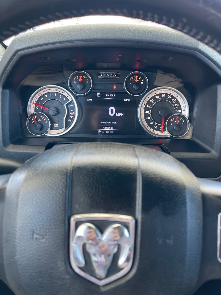 RAM 1500 SLT Crew Cab SWB 2WD 2015