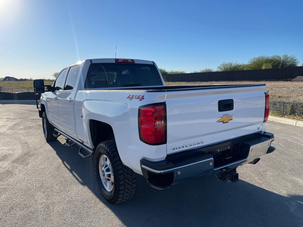 Chevrolet Silverado 2500HD LT Crew Cab Long Box 4WD 2019