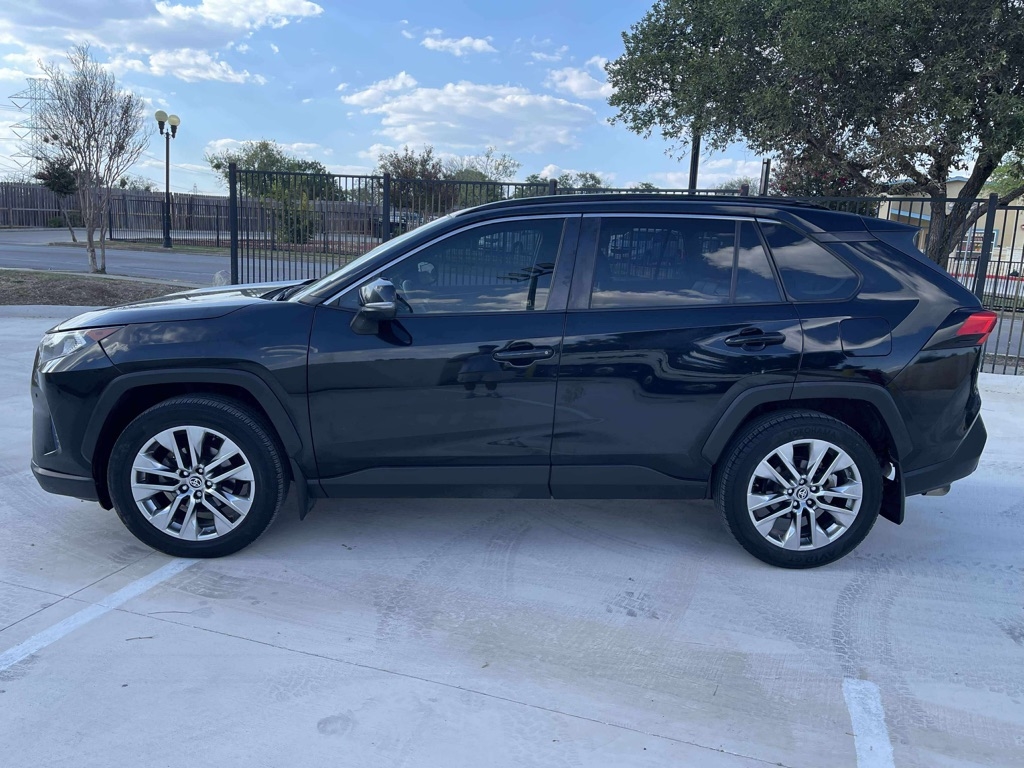 Toyota RAV4 XLE Premium 2020