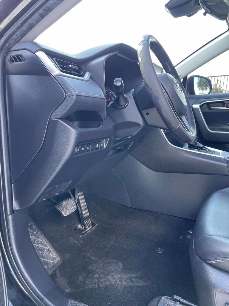 Toyota RAV4 XLE Premium 2020