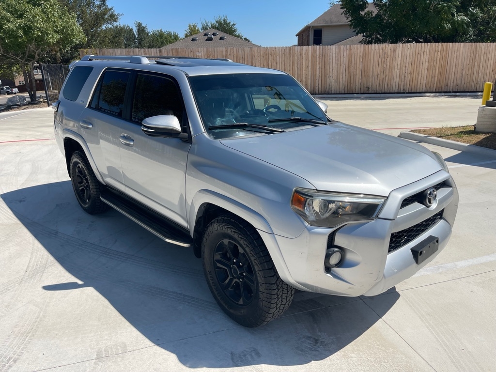 Toyota 4Runner SR5 2WD 2016