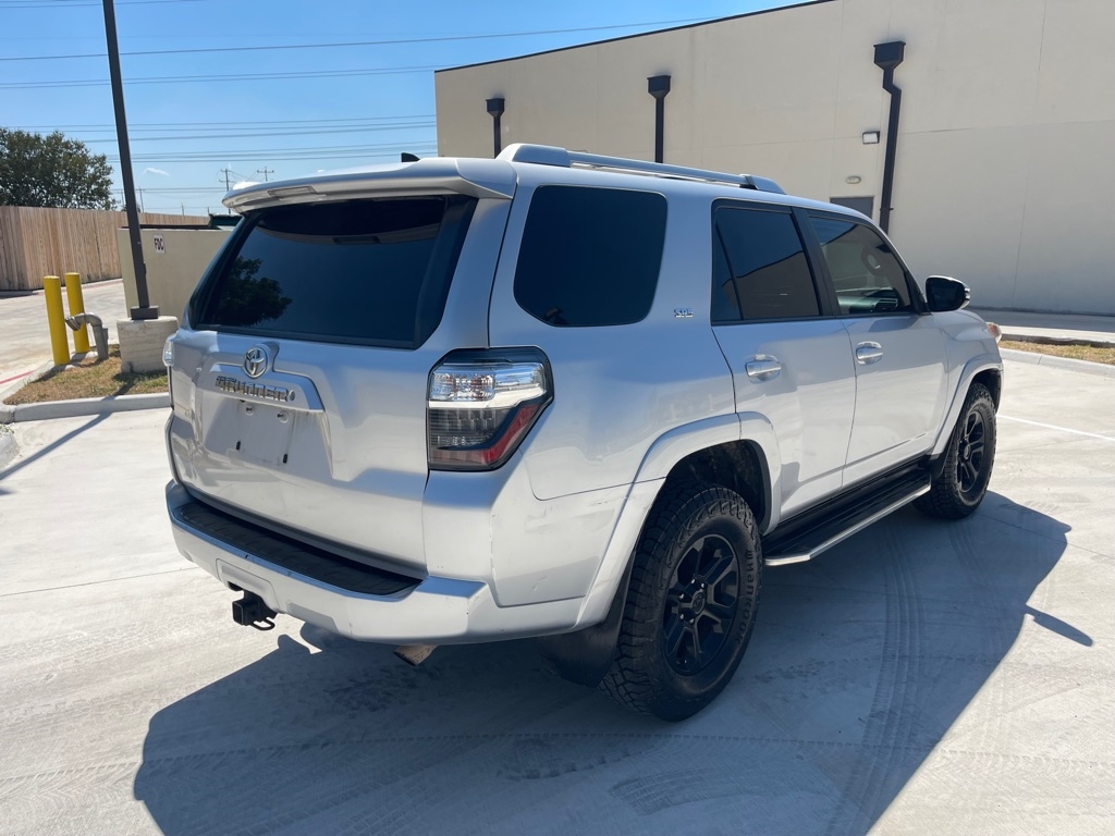 Toyota 4Runner SR5 2WD 2016