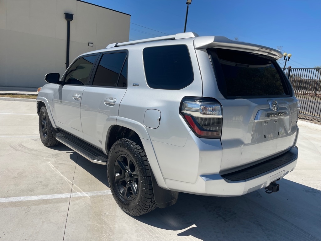 Toyota 4Runner SR5 2WD 2016