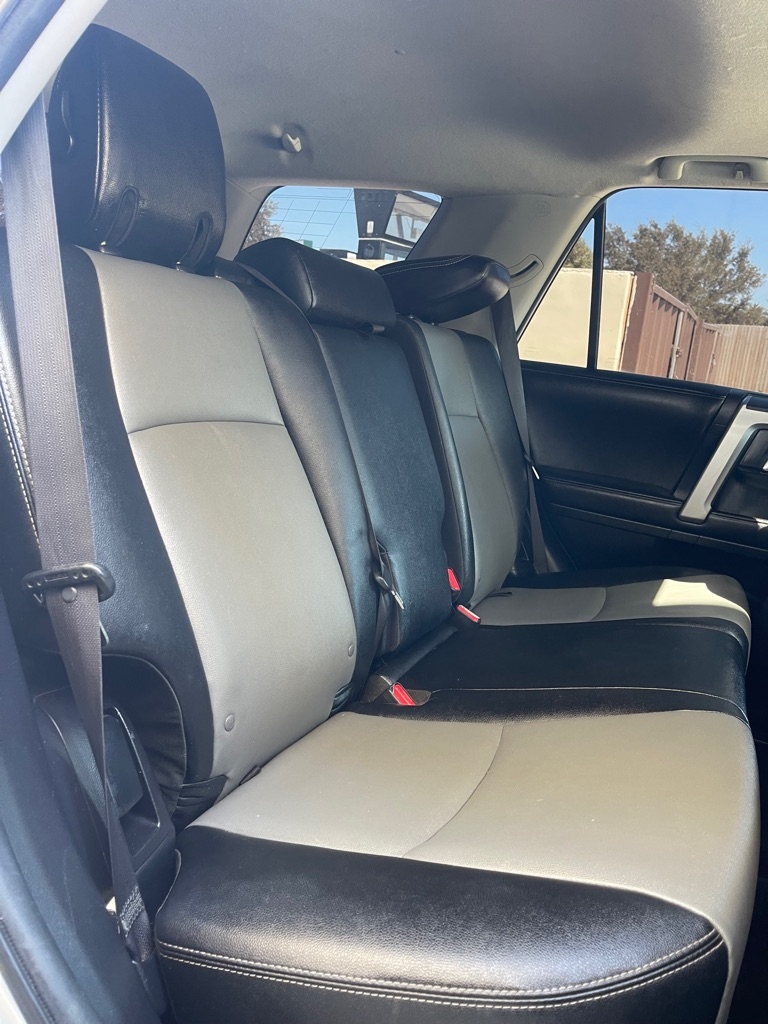 Toyota 4Runner SR5 2WD 2016