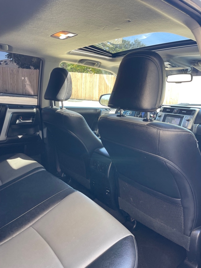 Toyota 4Runner SR5 2WD 2016