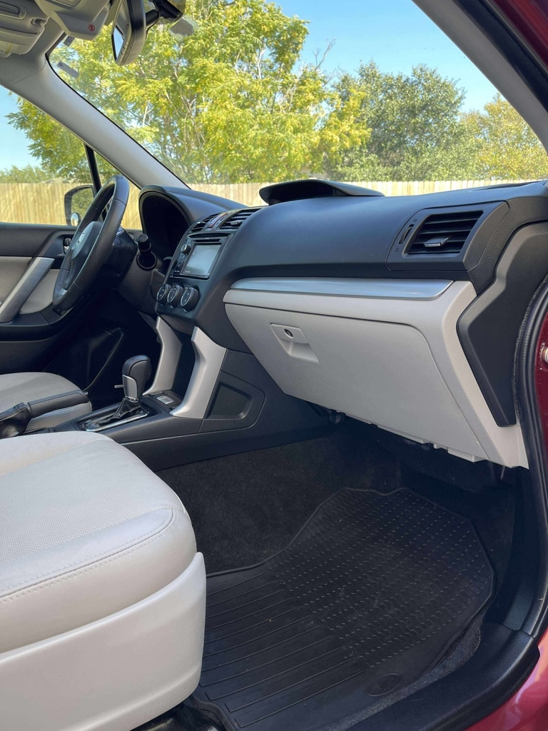 Subaru Forester 2.5i Touring 2015