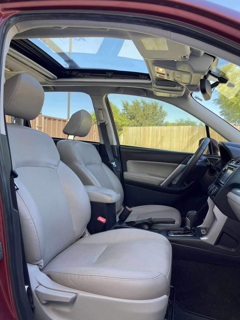 Subaru Forester 2.5i Touring 2015