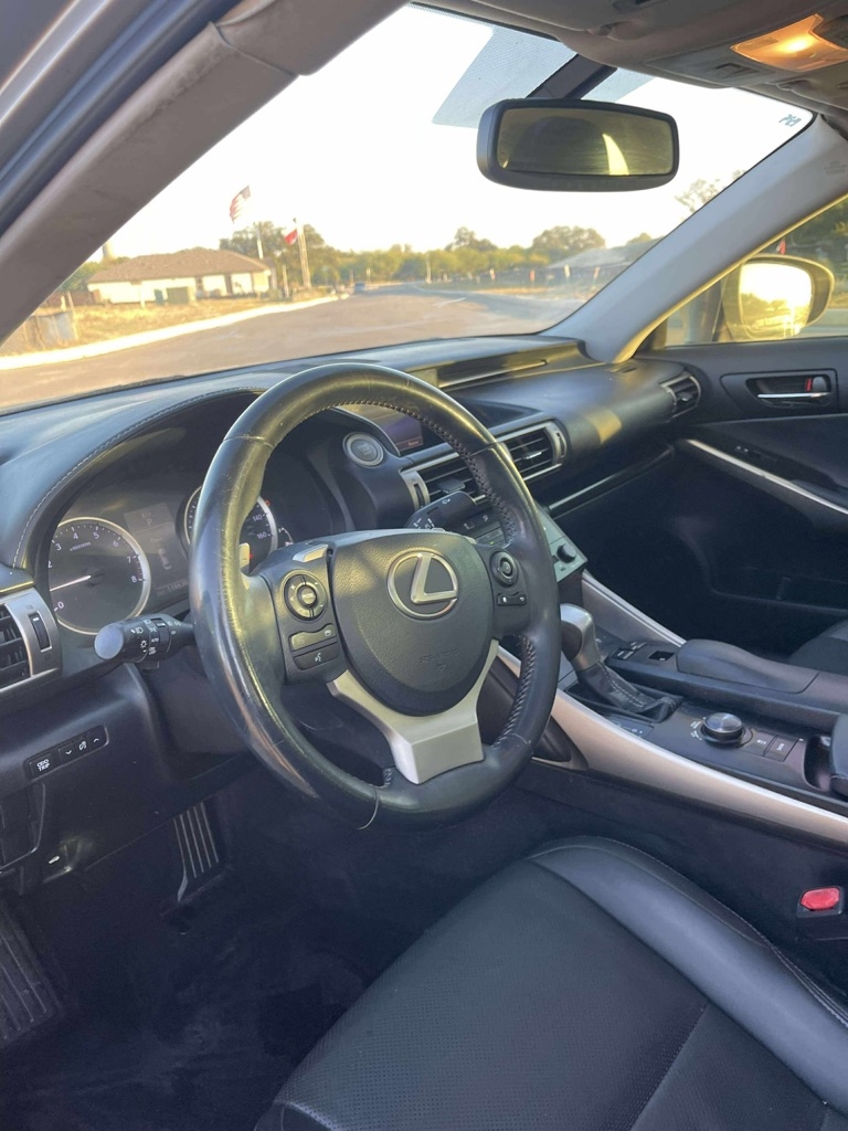 Lexus IS 250 RWD 2014