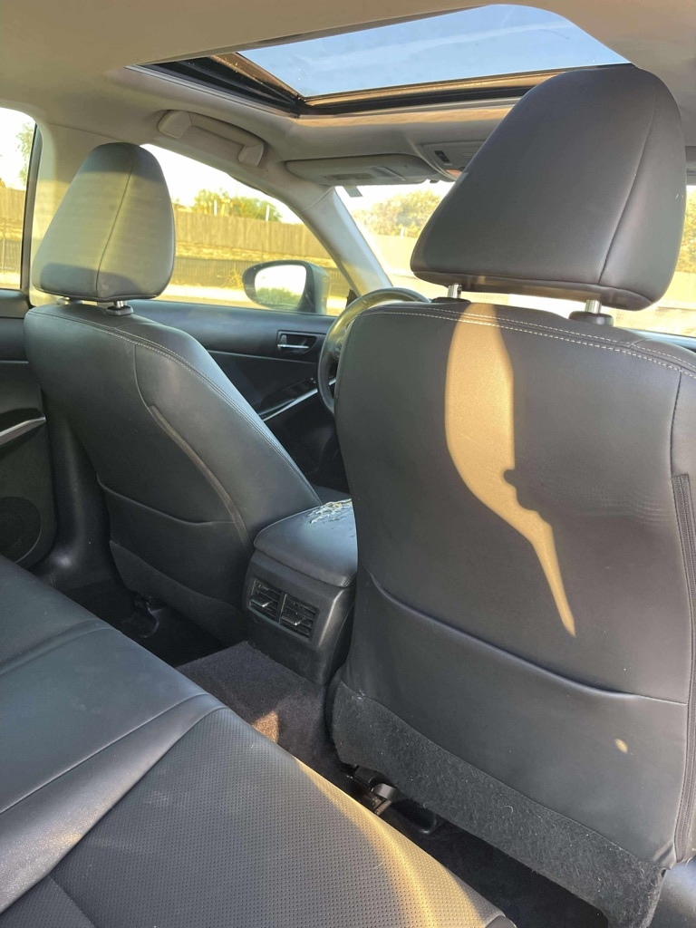 Lexus IS 250 RWD 2014