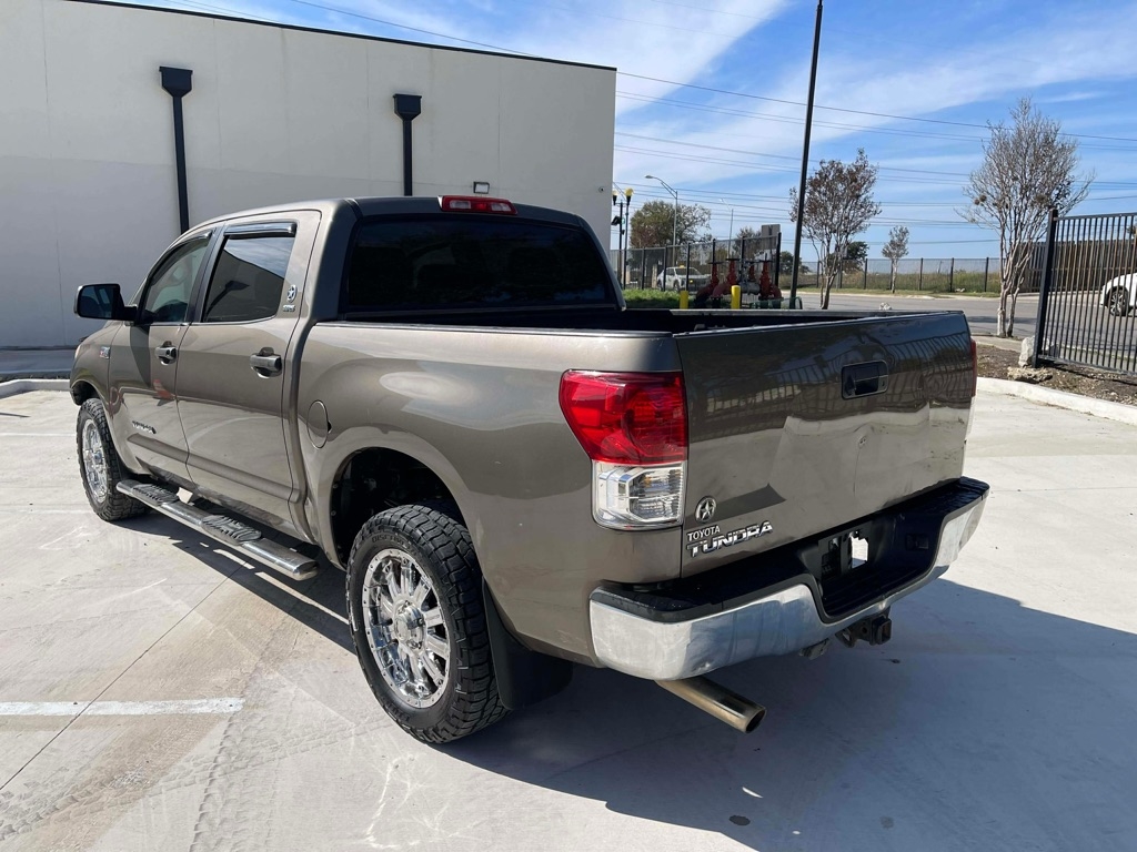 Toyota Tundra Tundra-Grade CrewMax 5.7L 2WD 2012