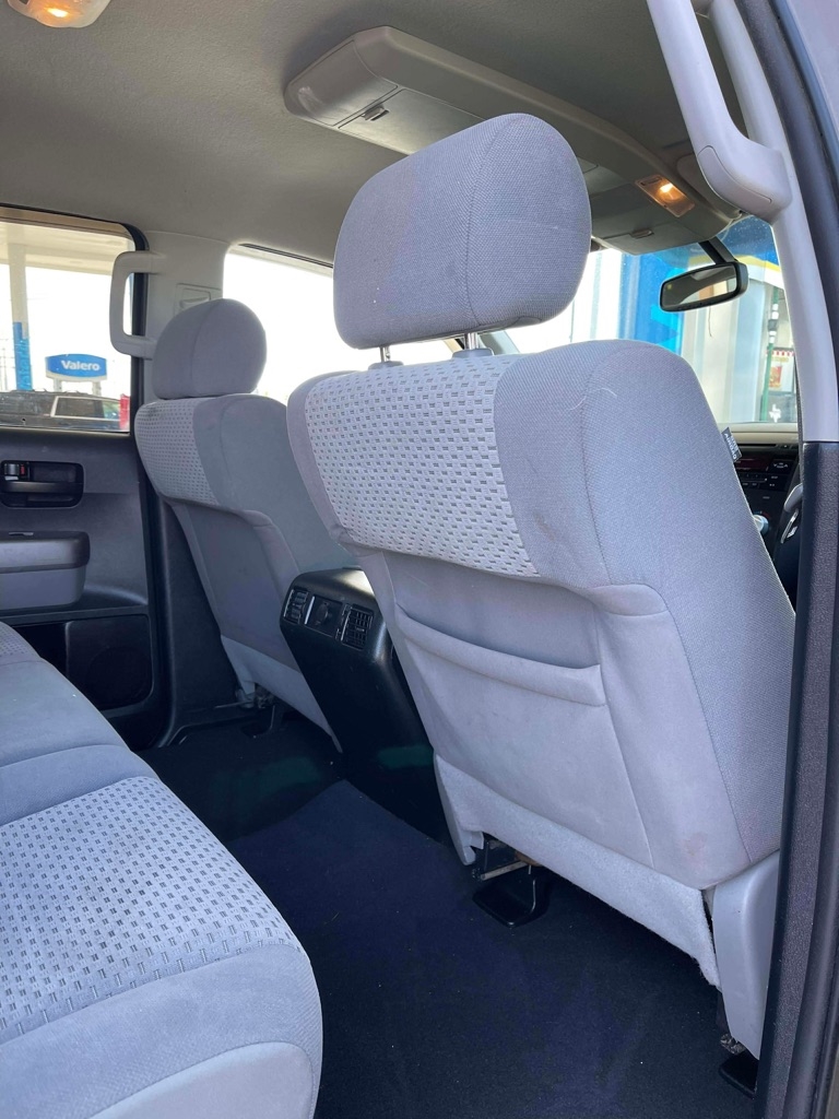 Toyota Tundra Tundra-Grade CrewMax 5.7L 2WD 2012