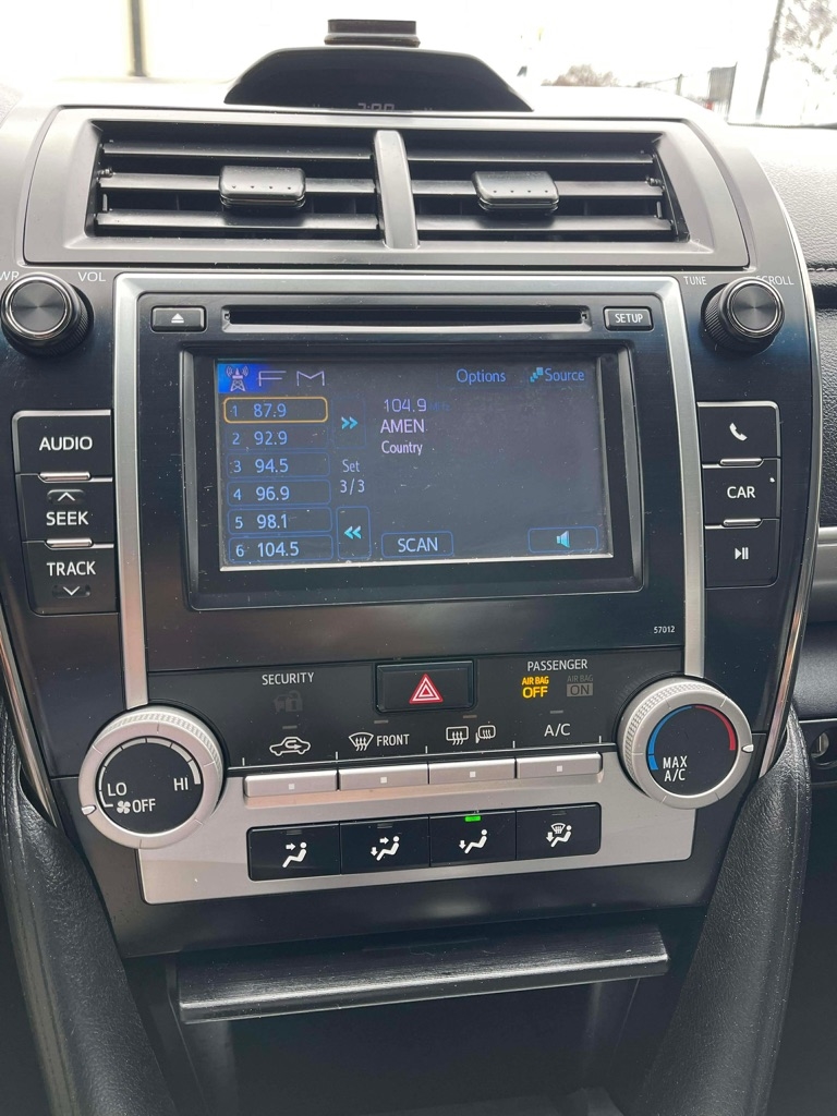 Toyota Camry SE 2012