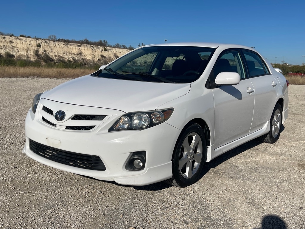 2013 Toyota Corolla S 5-Speed MT