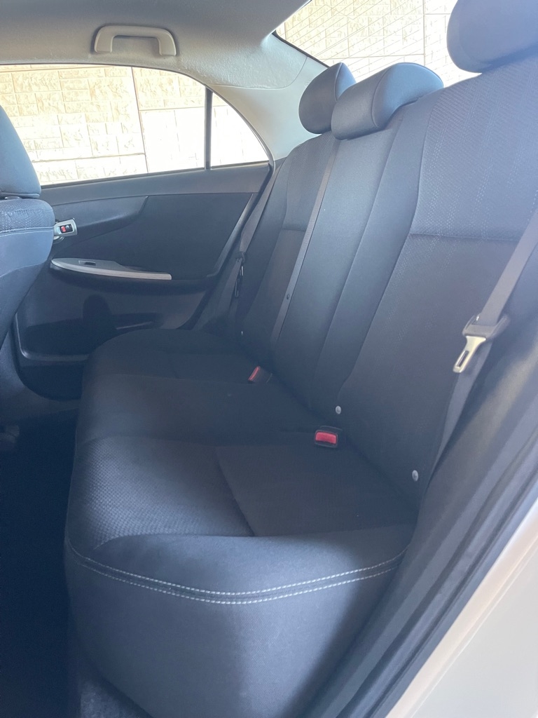 Toyota Corolla S 5-Speed MT 2013