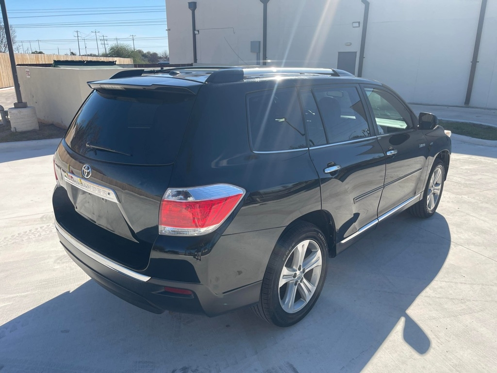 Toyota Highlander Limited 2WD 2013