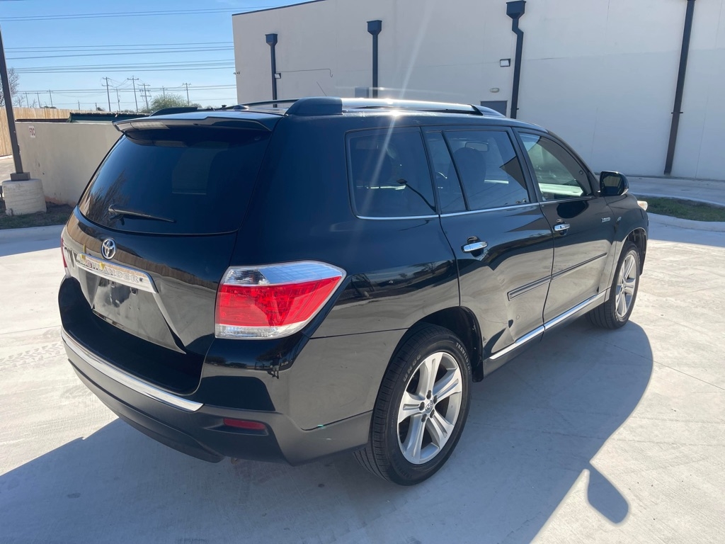 Toyota Highlander Limited 2WD 2013