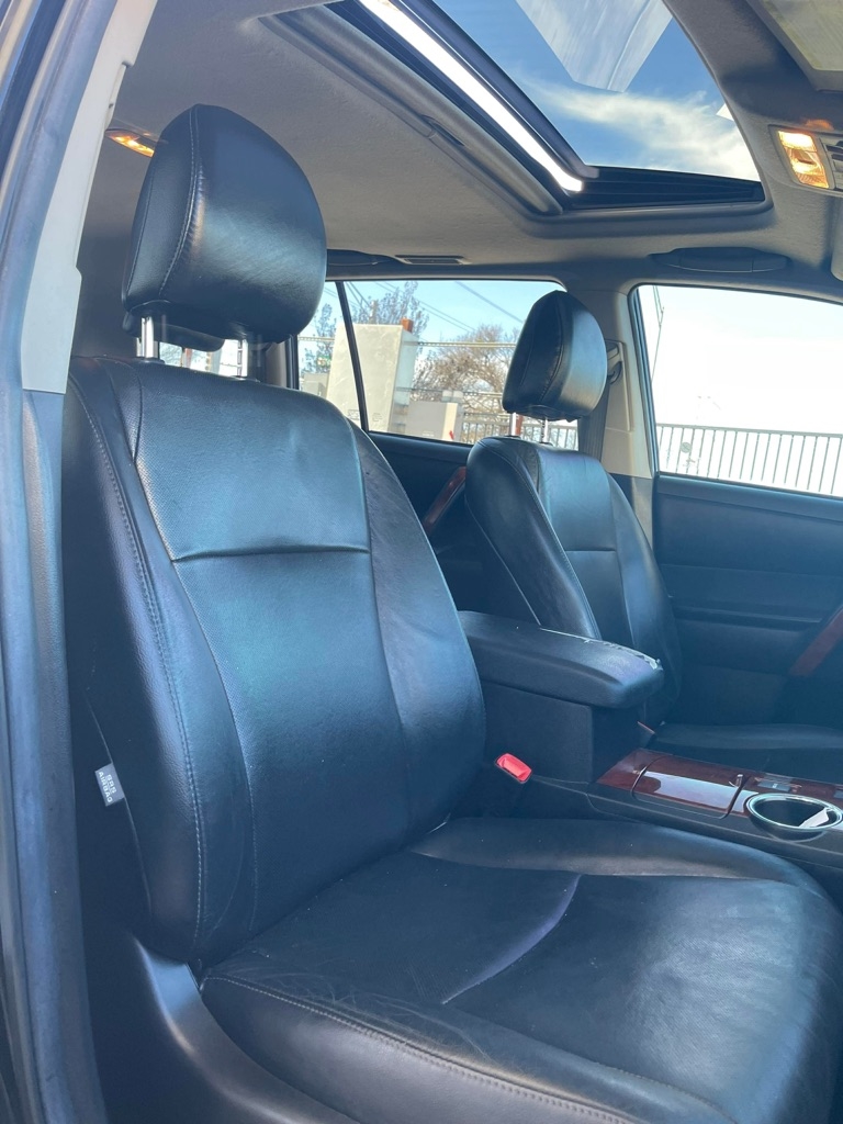 Toyota Highlander Limited 2WD 2013