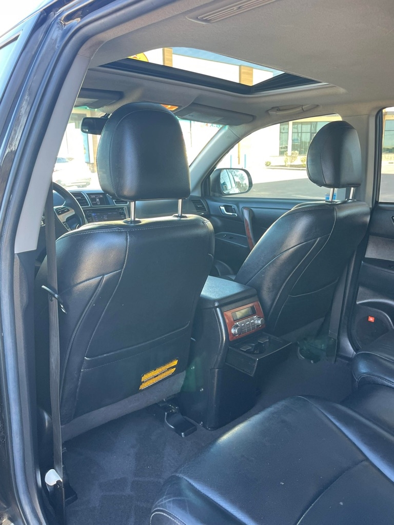 Toyota Highlander Limited 2WD 2013