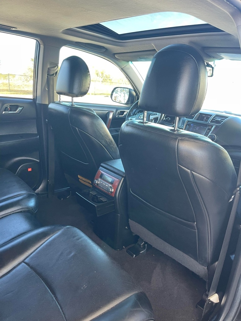 Toyota Highlander Limited 2WD 2013