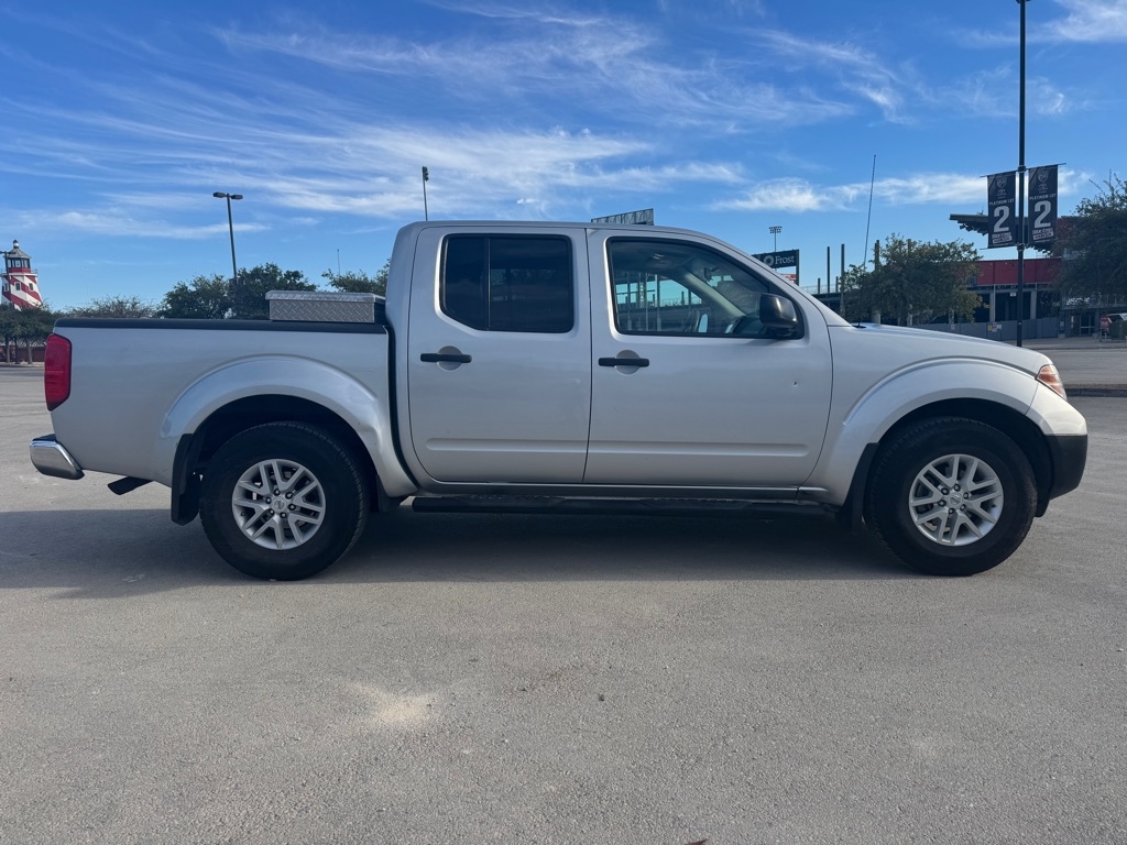 Nissan Frontier SL Crew Cab 5AT 4WD 2018