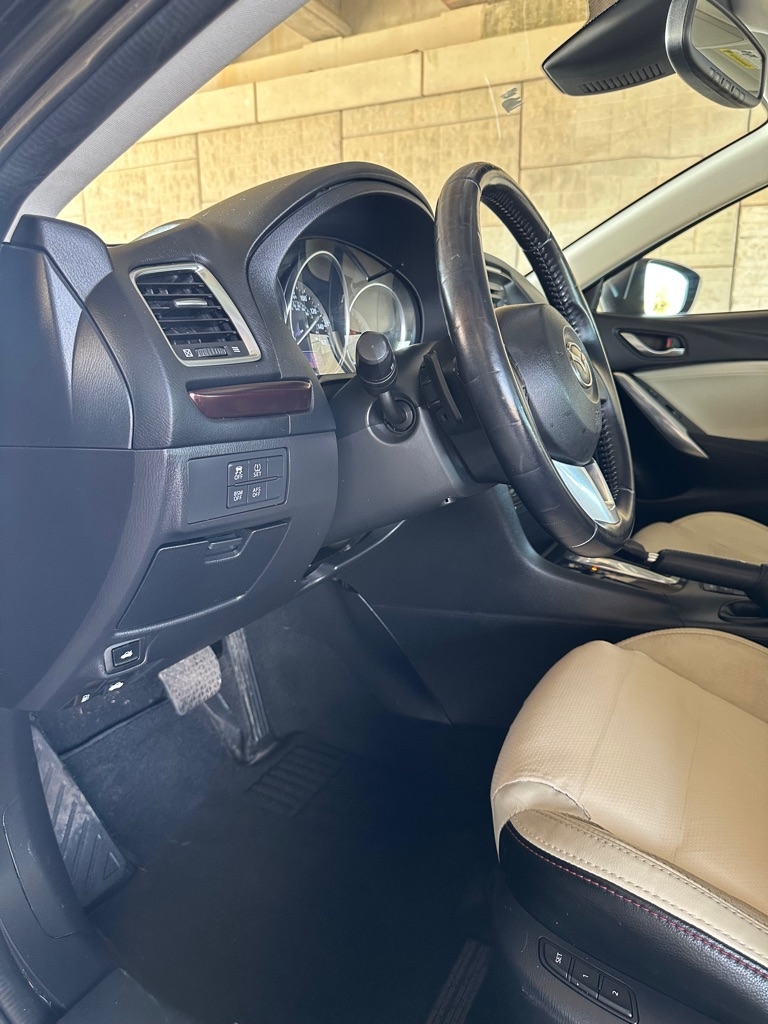 Mazda MAZDA6 i Grand Touring 2015