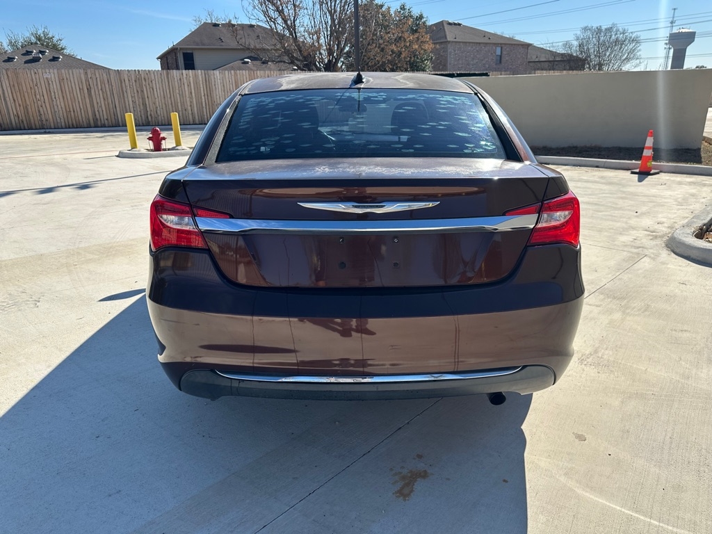 Chrysler 200 Touring 2013