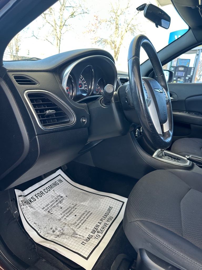 Chrysler 200 Touring 2013