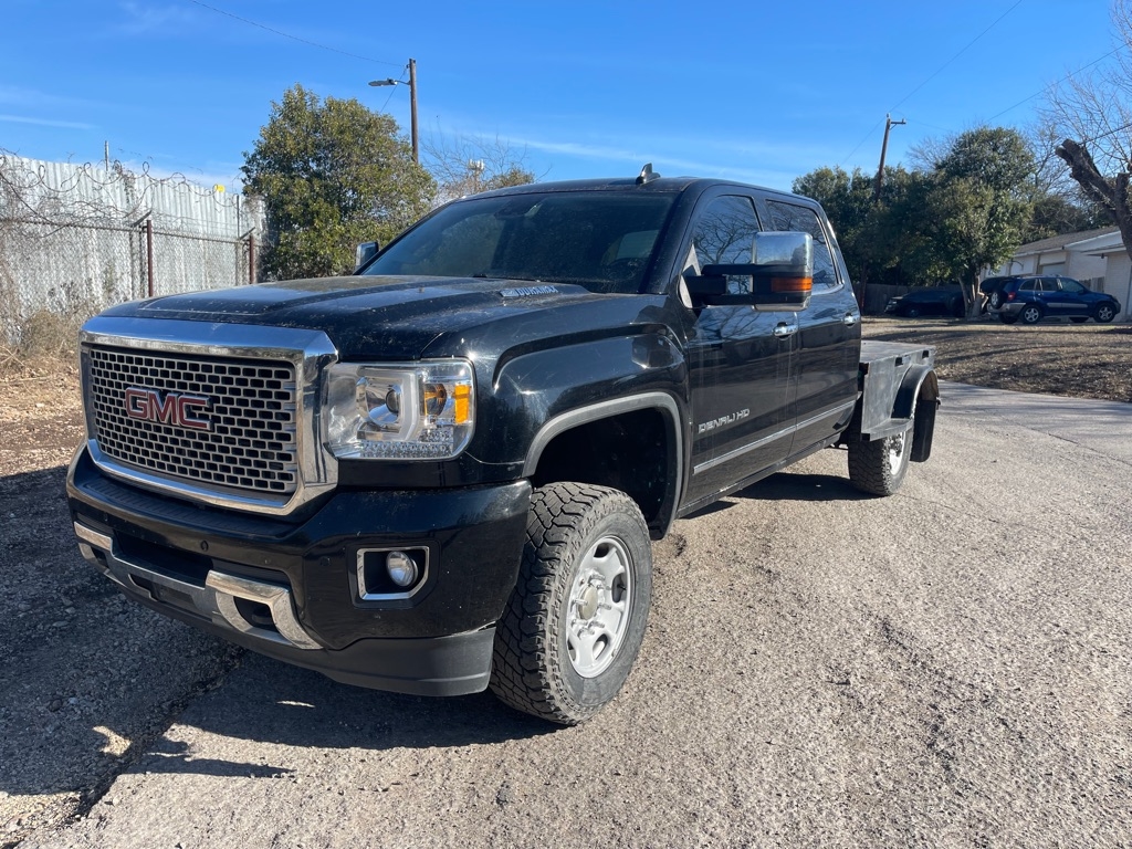 2015 GMC Sierra 2500HD Denali Crew Cab 4WD