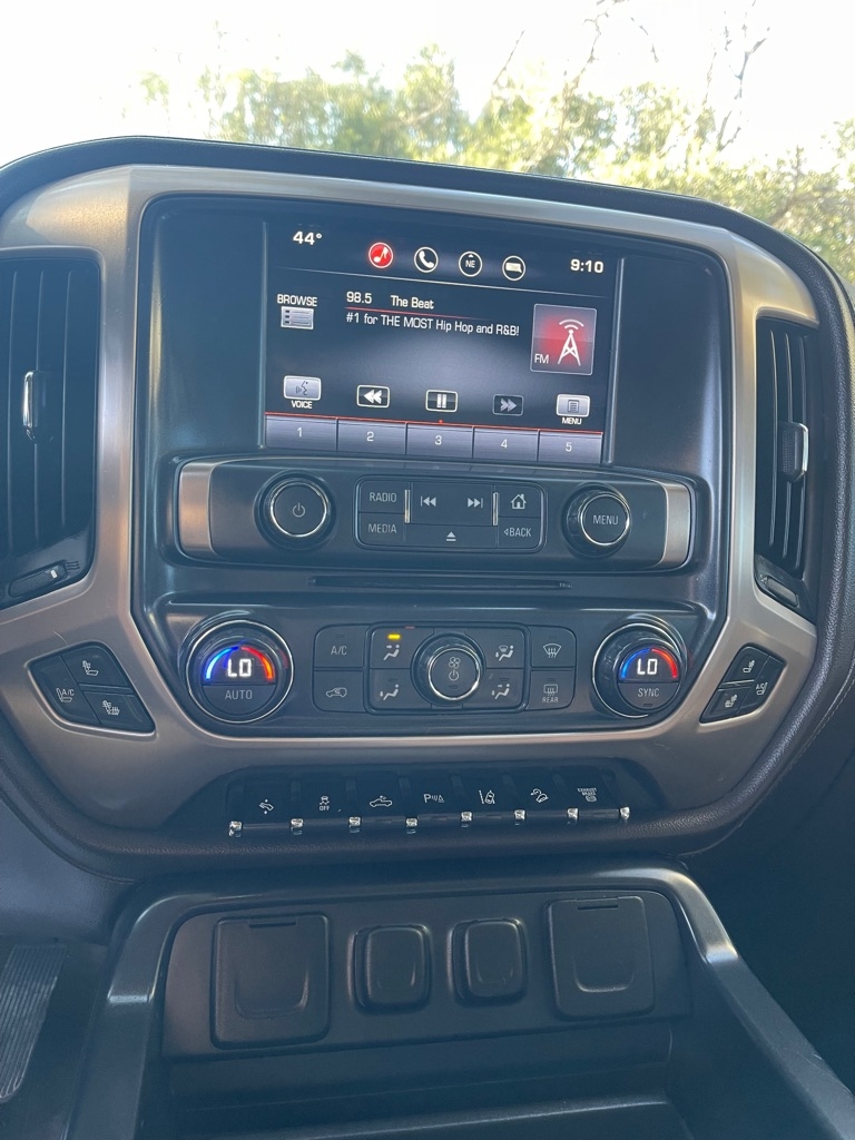 GMC Sierra 2500HD Denali Crew Cab 4WD 2015