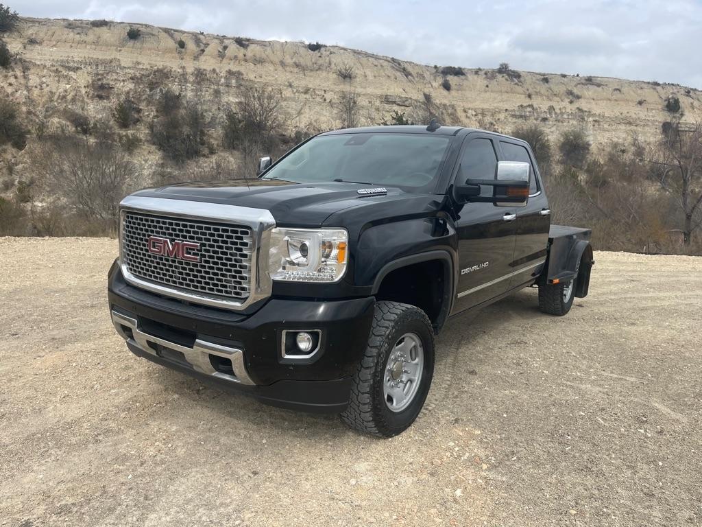 2015 GMC Sierra 2500HD Denali Crew Cab 4WD