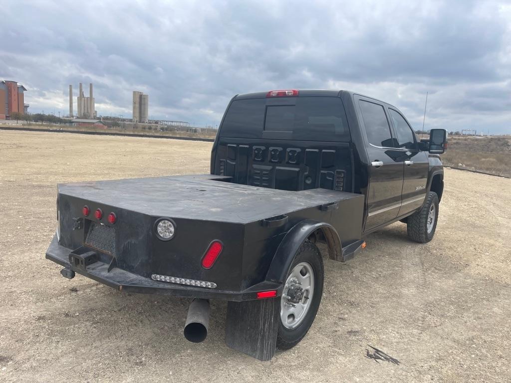 GMC Sierra 2500HD Denali Crew Cab 4WD 2015