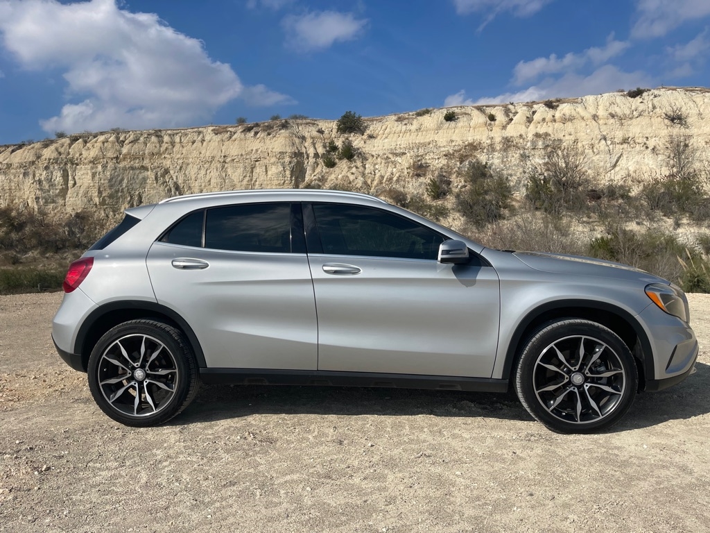 Mercedes-Benz GLA-Class GLA250 2017