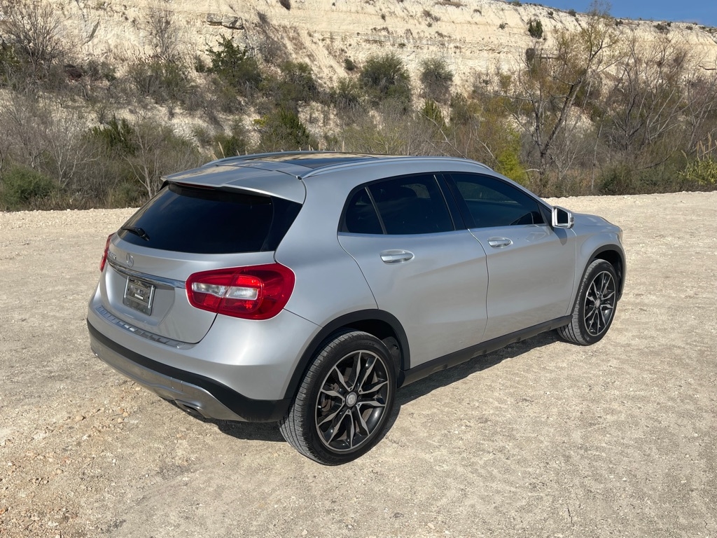 Mercedes-Benz GLA-Class GLA250 2017