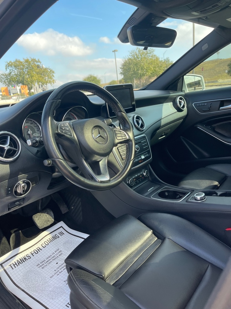 Mercedes-Benz GLA-Class GLA250 2017