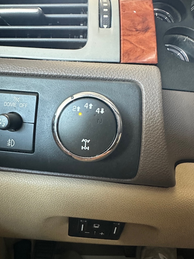 Chevrolet Silverado 2500HD LTZ Crew Cab 4WD 2013