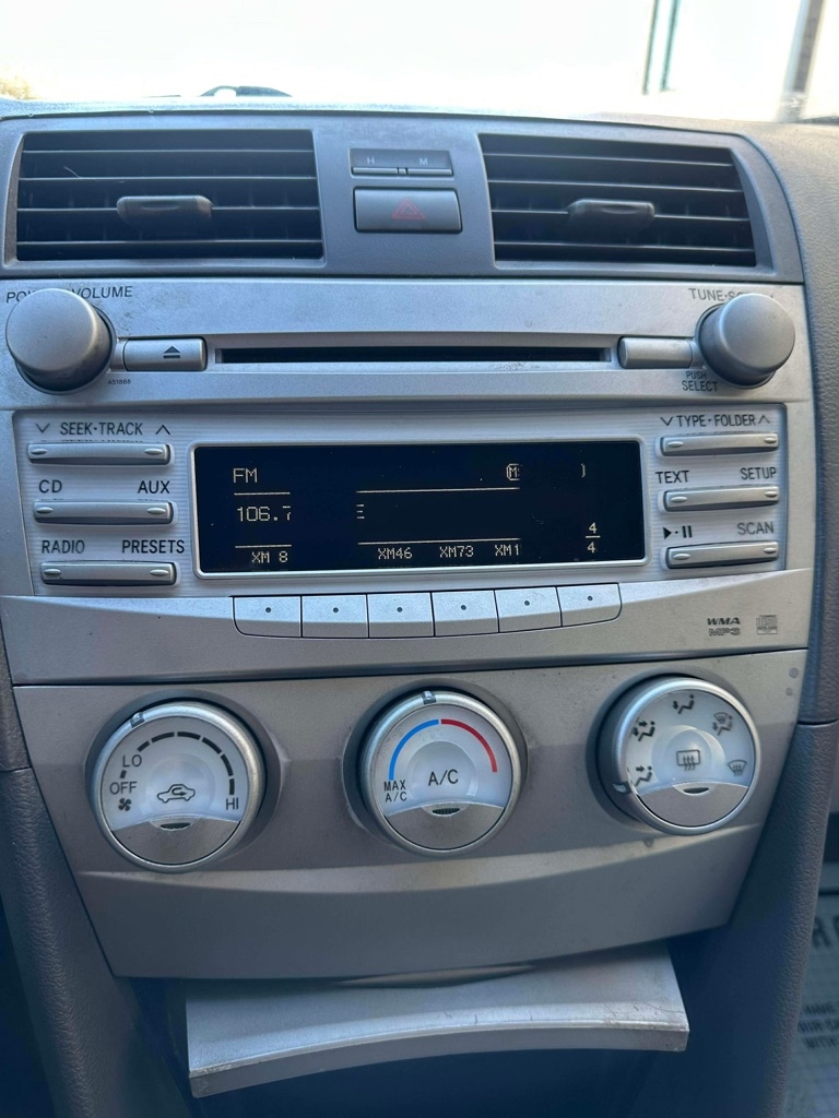 Toyota Camry Base 6-Spd AT 2011