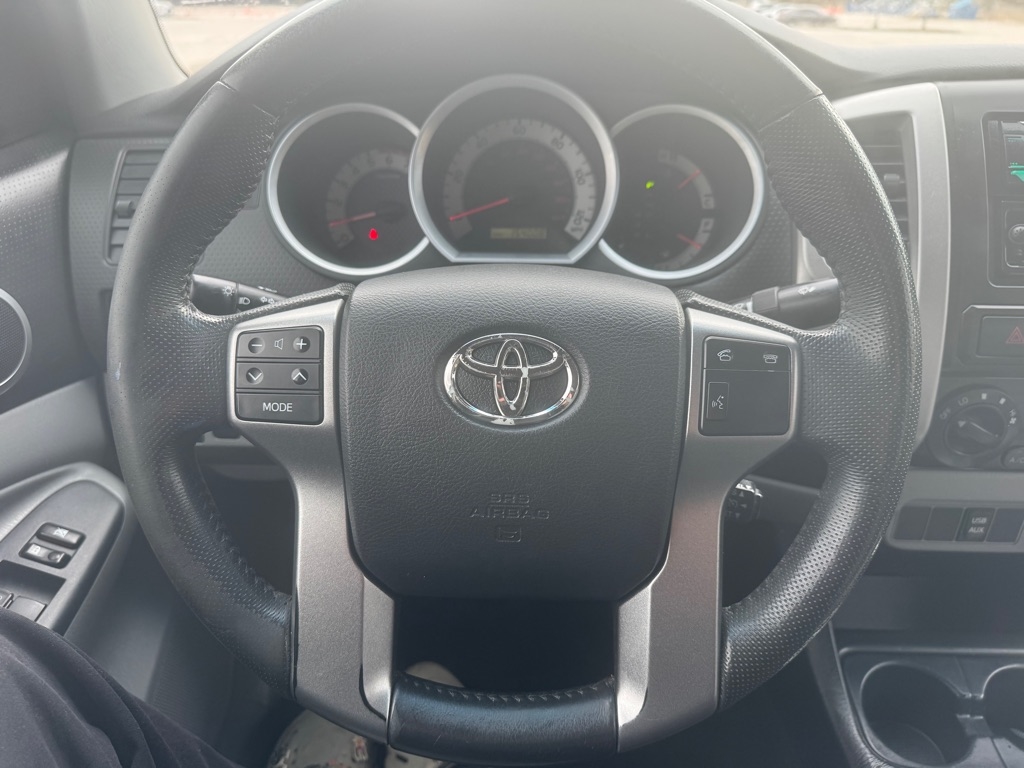 Toyota Tacoma PreRunner Double Cab V6 Auto 2WD 2012