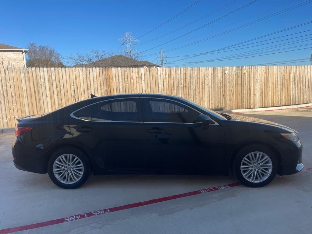 Lexus ES 350 Sedan 2014